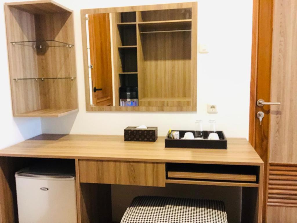 Bening Boutique Hotel Managed By Salak Hospitality เบกาซิ ภายนอก รูปภาพ
