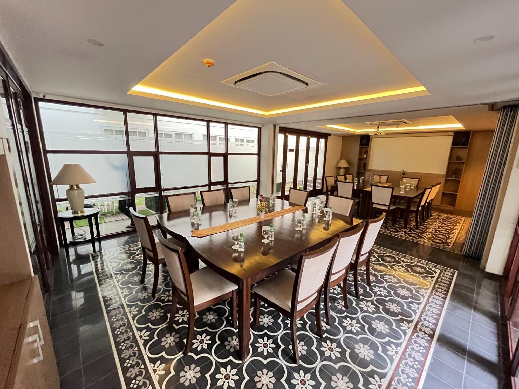 Bening Boutique Hotel Managed By Salak Hospitality เบกาซิ ภายนอก รูปภาพ